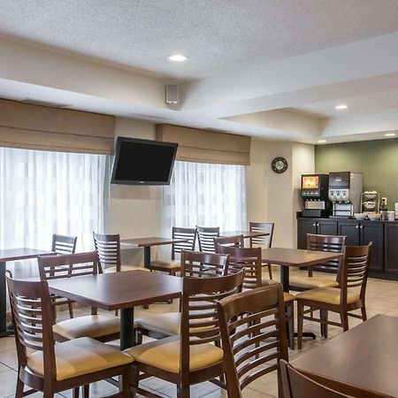 Sleep Inn & Suites Queensbury - Lake George Экстерьер фото