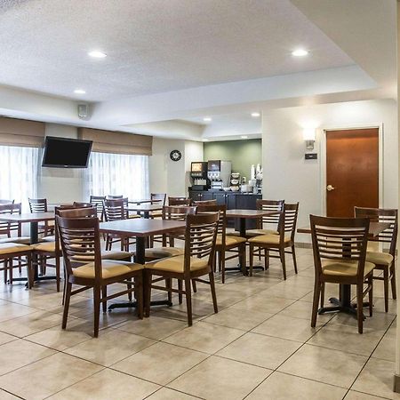 Sleep Inn & Suites Queensbury - Lake George Экстерьер фото