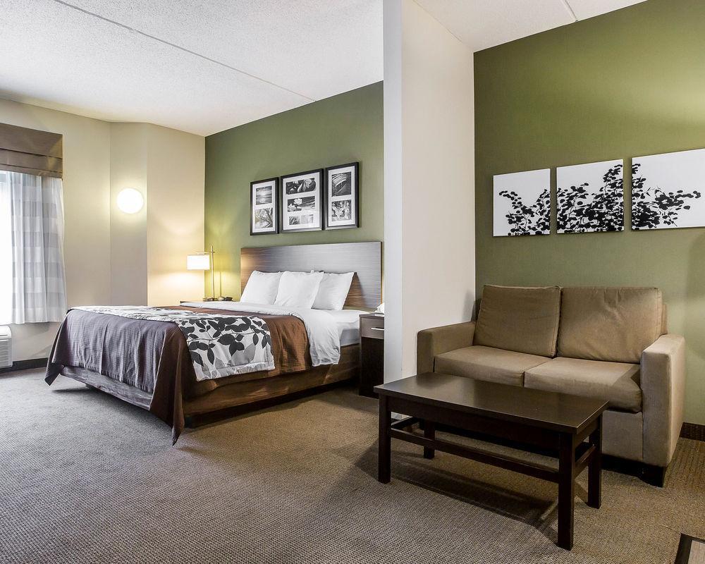 Sleep Inn & Suites Queensbury - Lake George Экстерьер фото