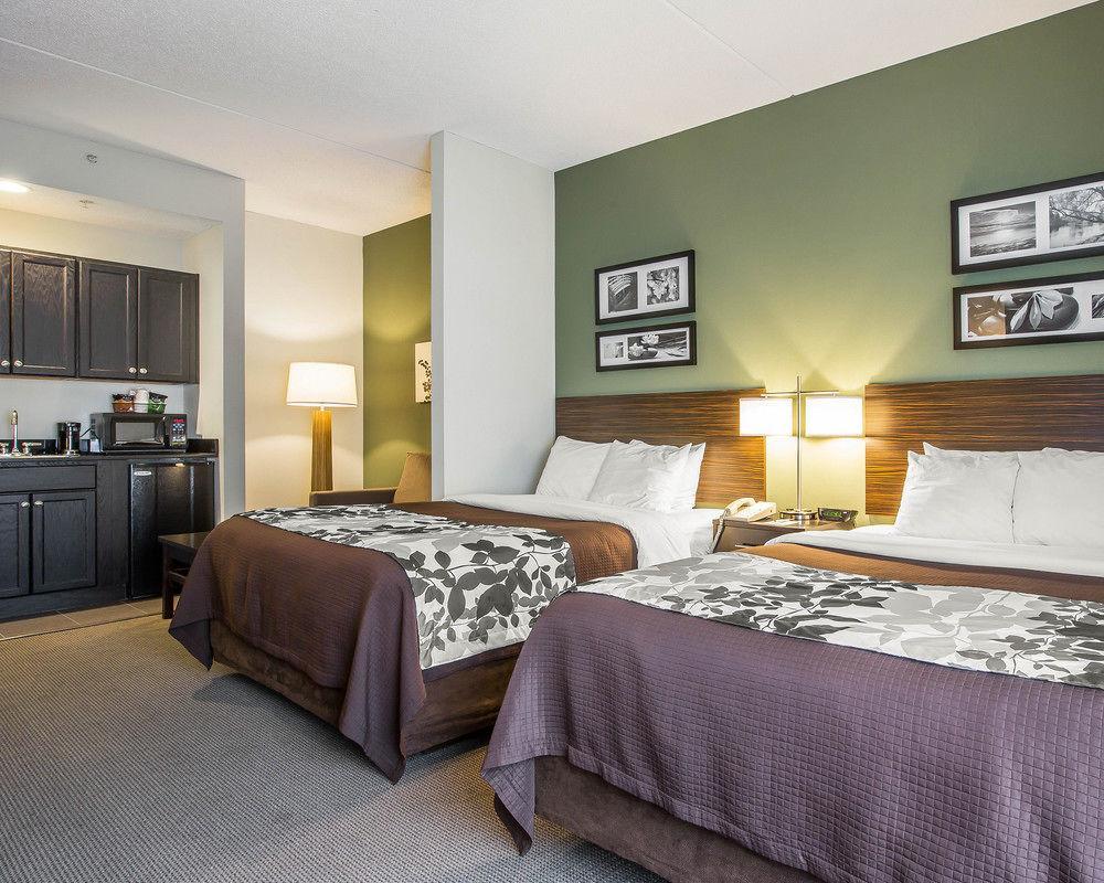 Sleep Inn & Suites Queensbury - Lake George Экстерьер фото