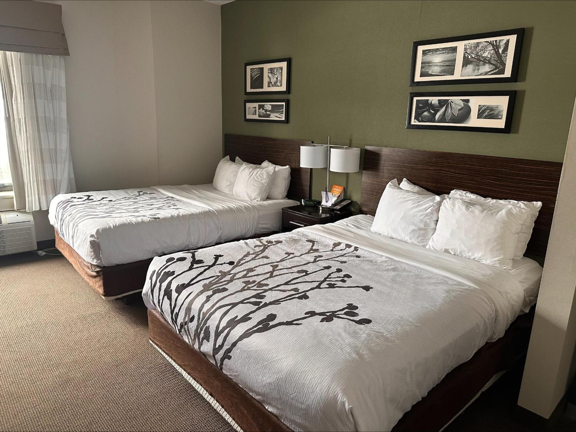 Sleep Inn & Suites Queensbury - Lake George Экстерьер фото