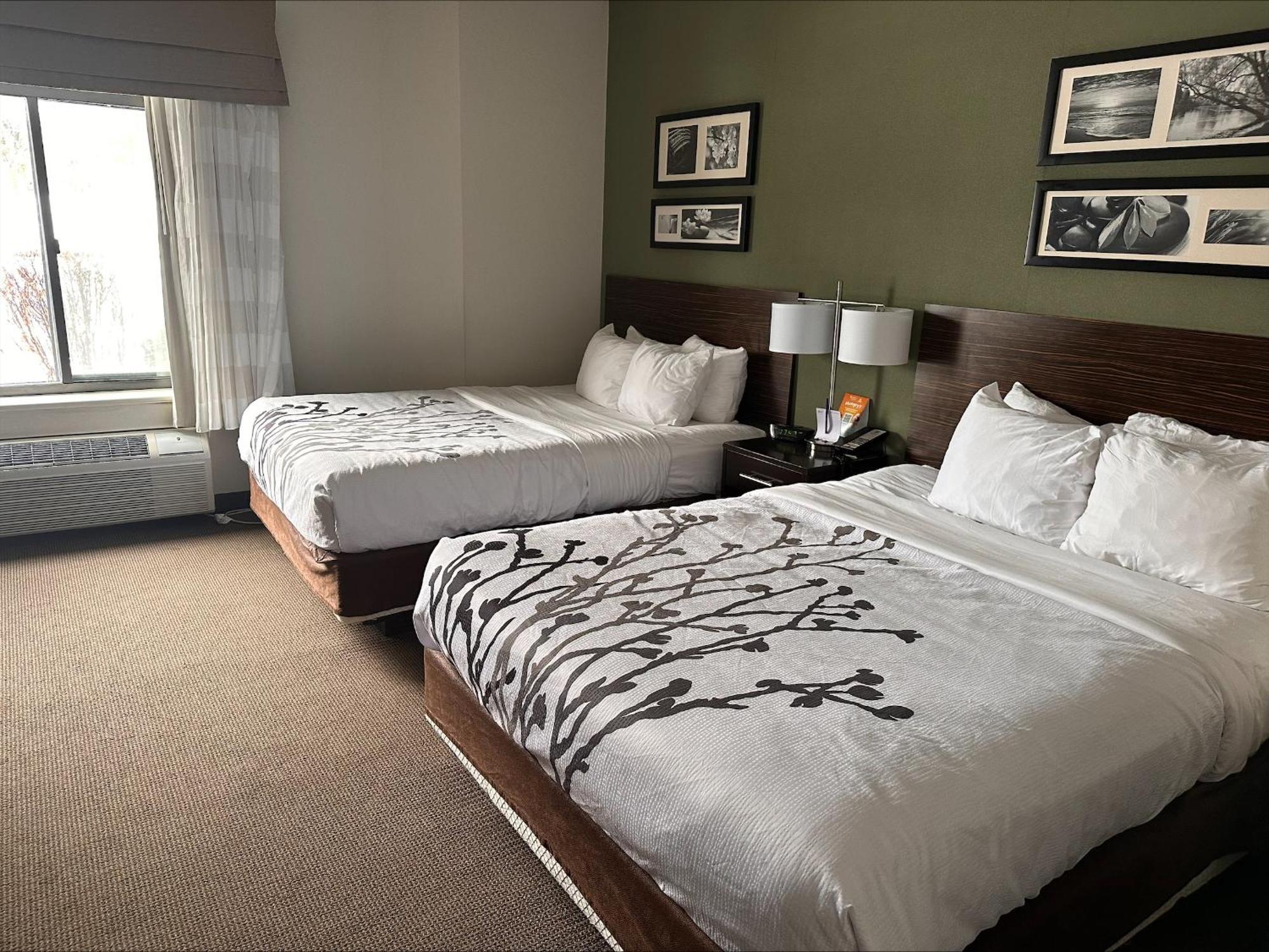 Sleep Inn & Suites Queensbury - Lake George Экстерьер фото
