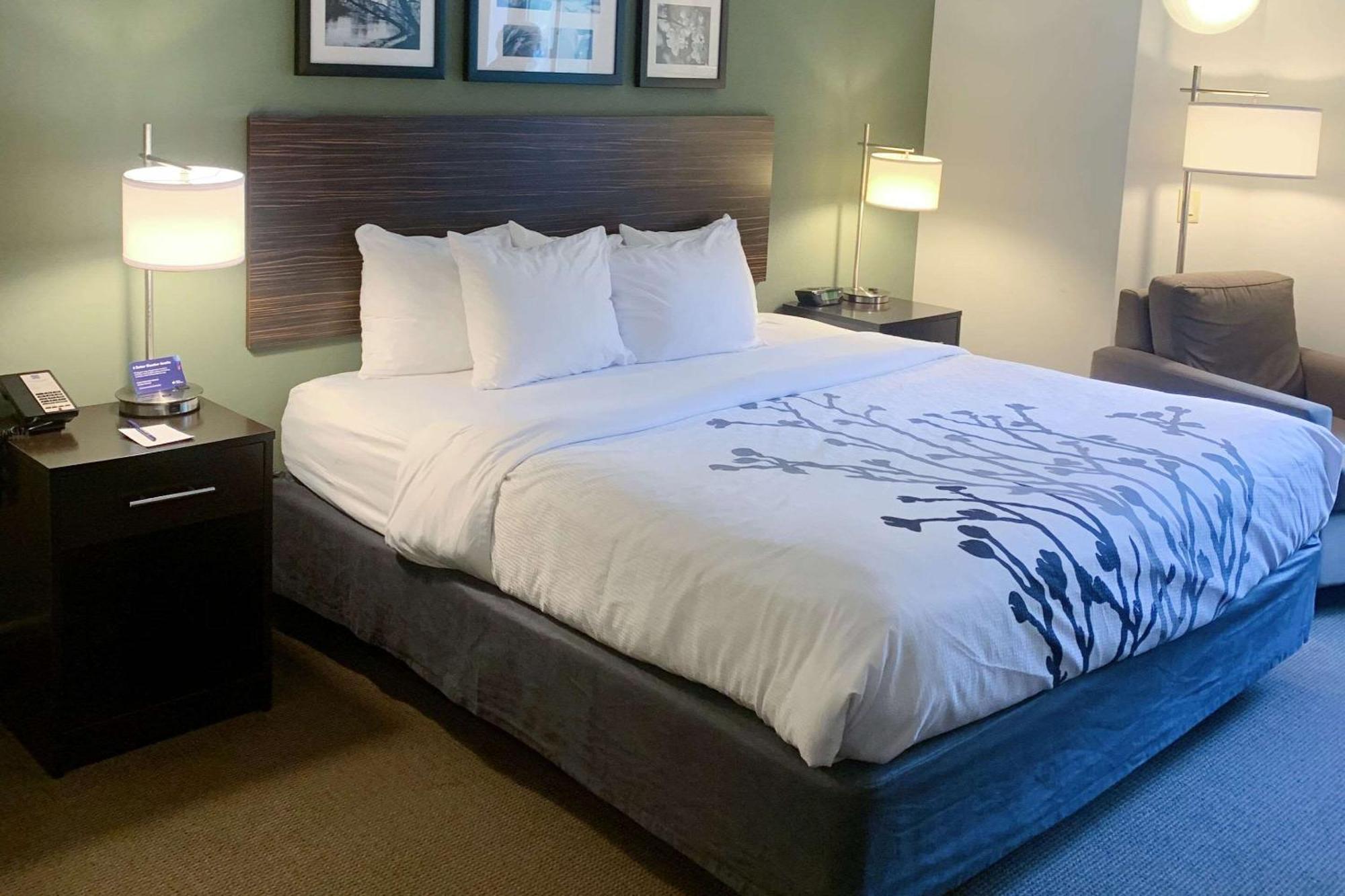 Sleep Inn & Suites Queensbury - Lake George Экстерьер фото
