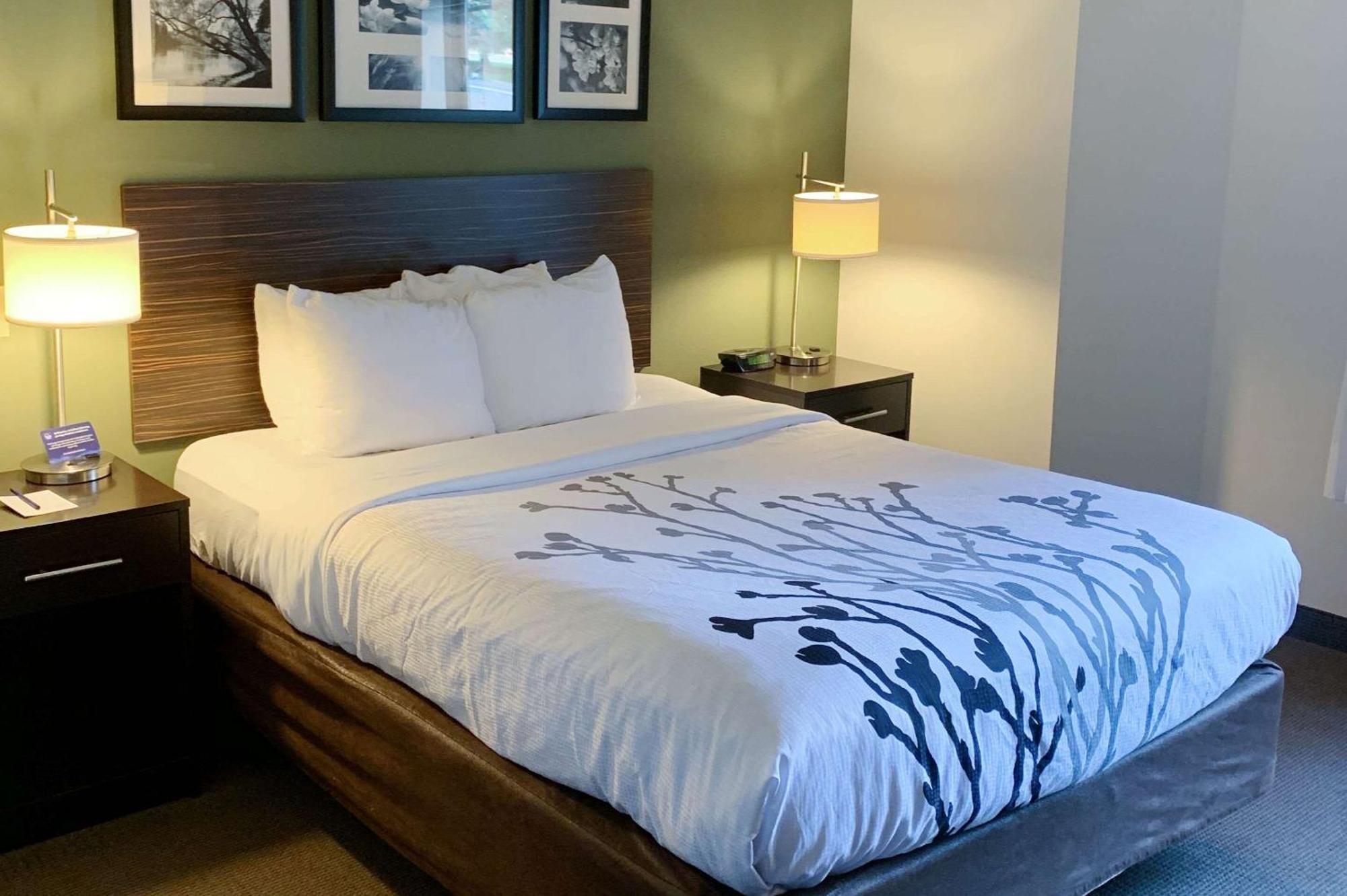 Sleep Inn & Suites Queensbury - Lake George Экстерьер фото