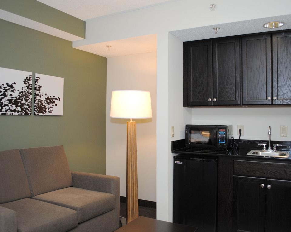 Sleep Inn & Suites Queensbury - Lake George Экстерьер фото